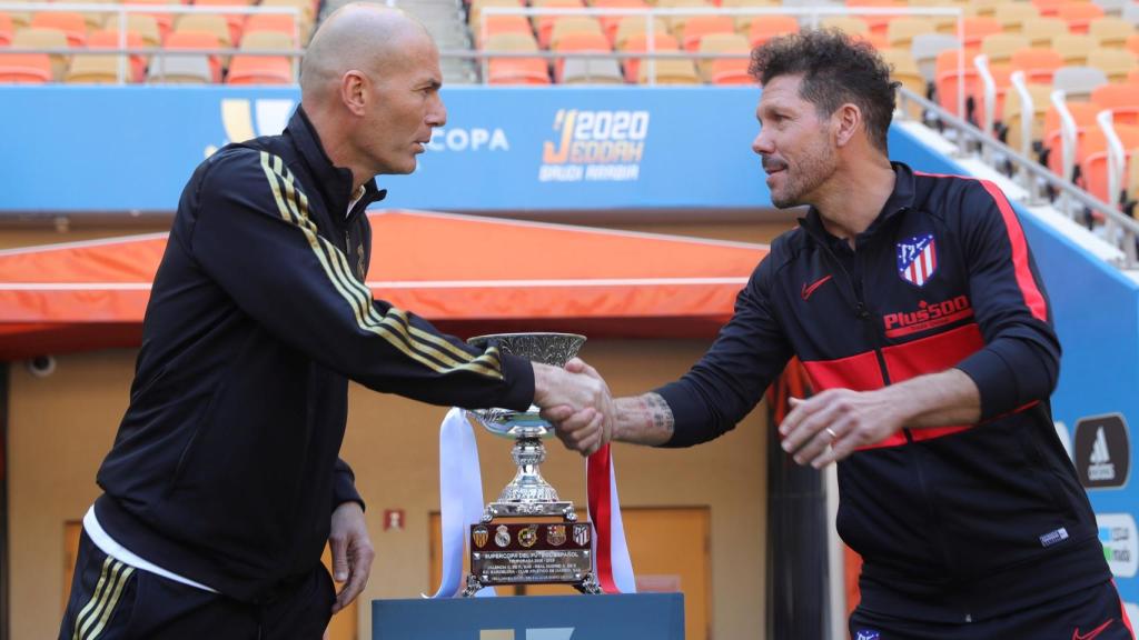 Zidane y Simeone posan antes de la final de la Supercopa
