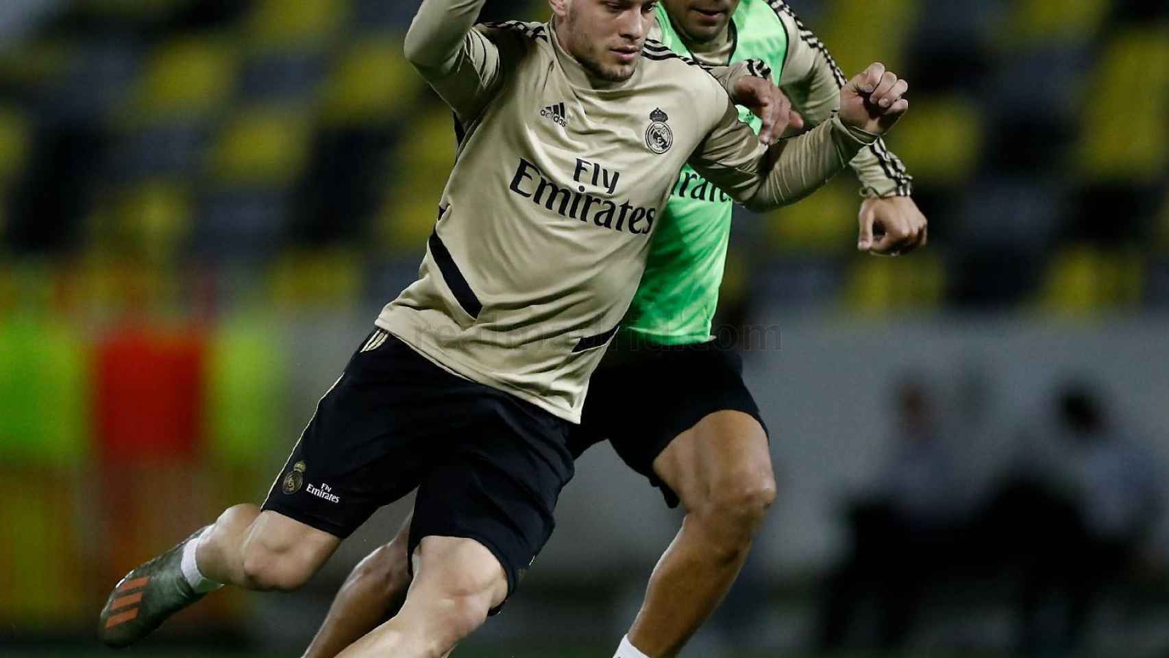 Jovic y Casemiro, en un entrenamiento del Real Madrid