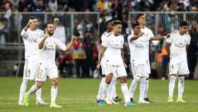Los jugadores del Real Madrid celebran los goles en la tanda de penalti
