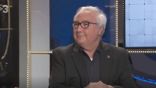 Manuel Castells, ministro de Universidades, en una entrevista de televisión.