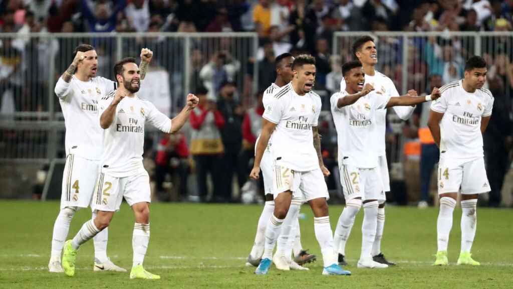 Jugadores del Real Madrid celebran los penaltis