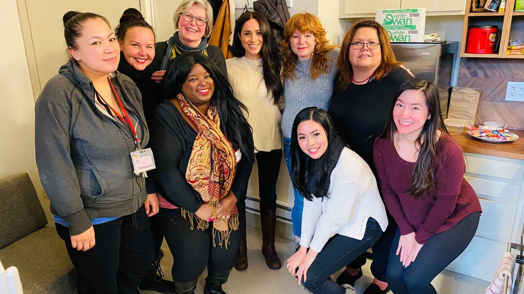 Meghan Markle visitaba este martes un centro de mujeres en Vancouver.