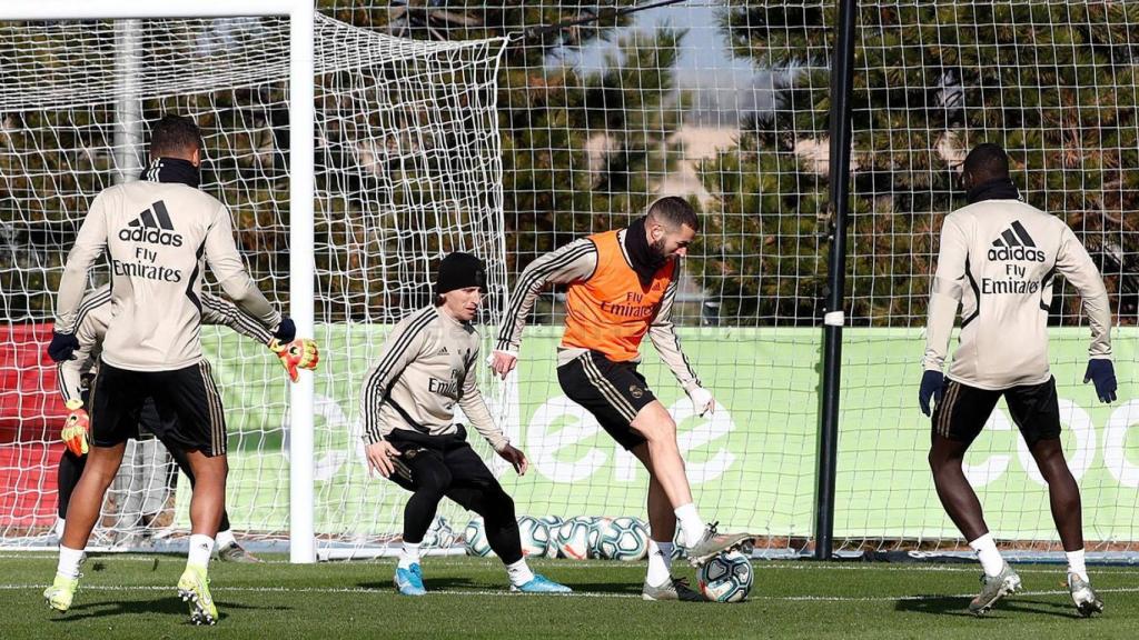 Benzema en el entrenamiento del Real Madrid