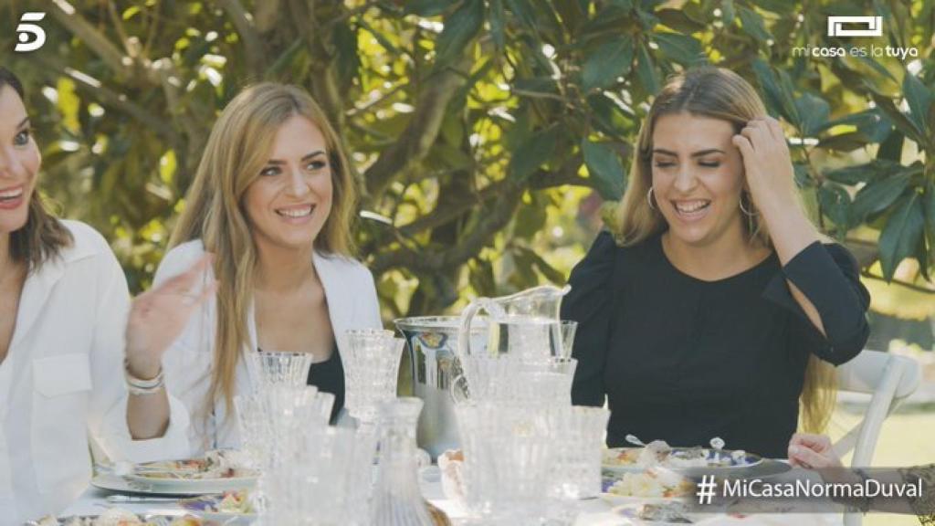 Las hijas de Carla Duval estuvieron presentes en la grabación.