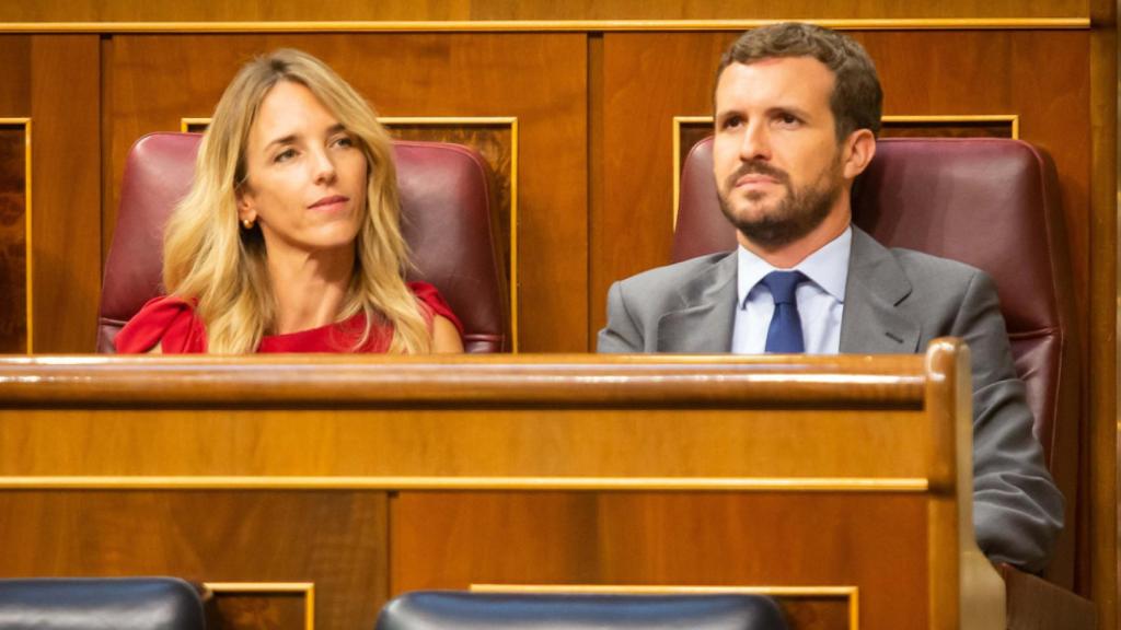 Cayetana Álvarez de Toledo, portavoz del PP en el Congreso, junto a Pablo Casado, presidente del Partido.