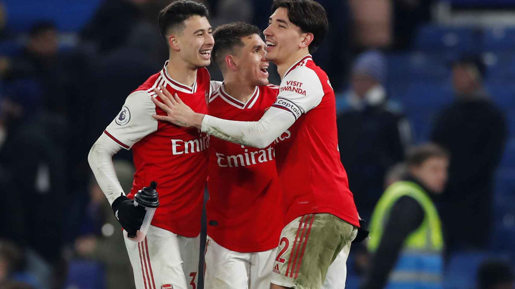 Gabriel Martinelli celebra un gol con el Arsenal