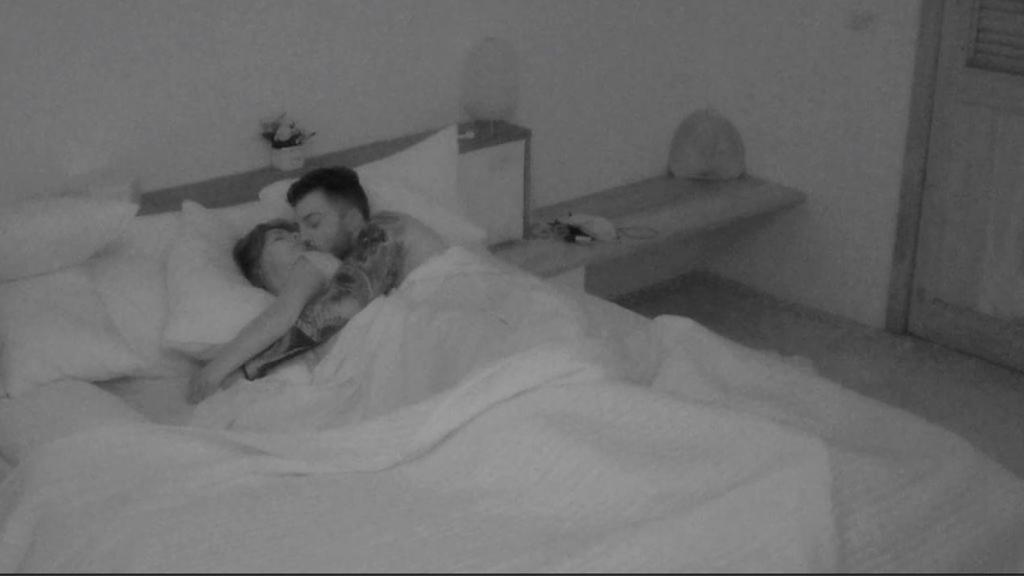 Fani y Rubén pasan la noche juntos en 'La isla de las tentaciones'.