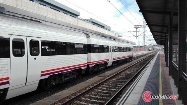 tren media distancia salamanca