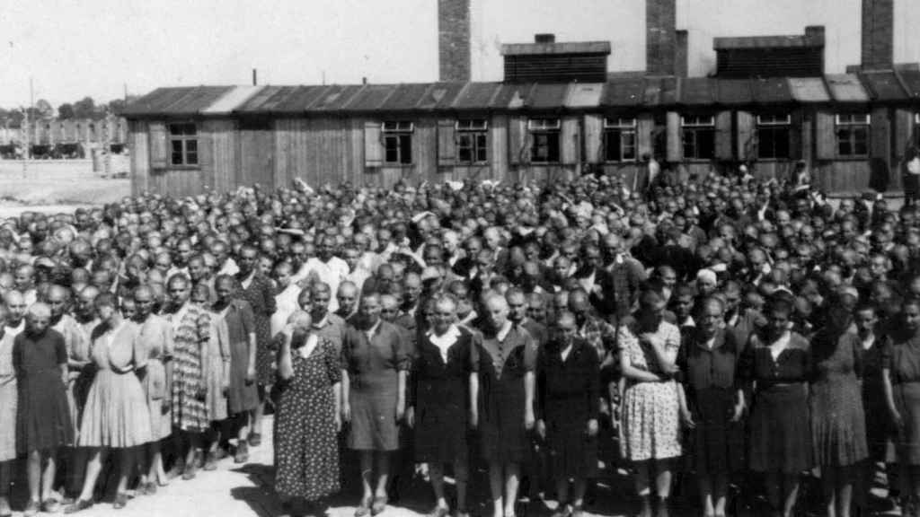 Un grupo de prisioneras en Auschwitz.
