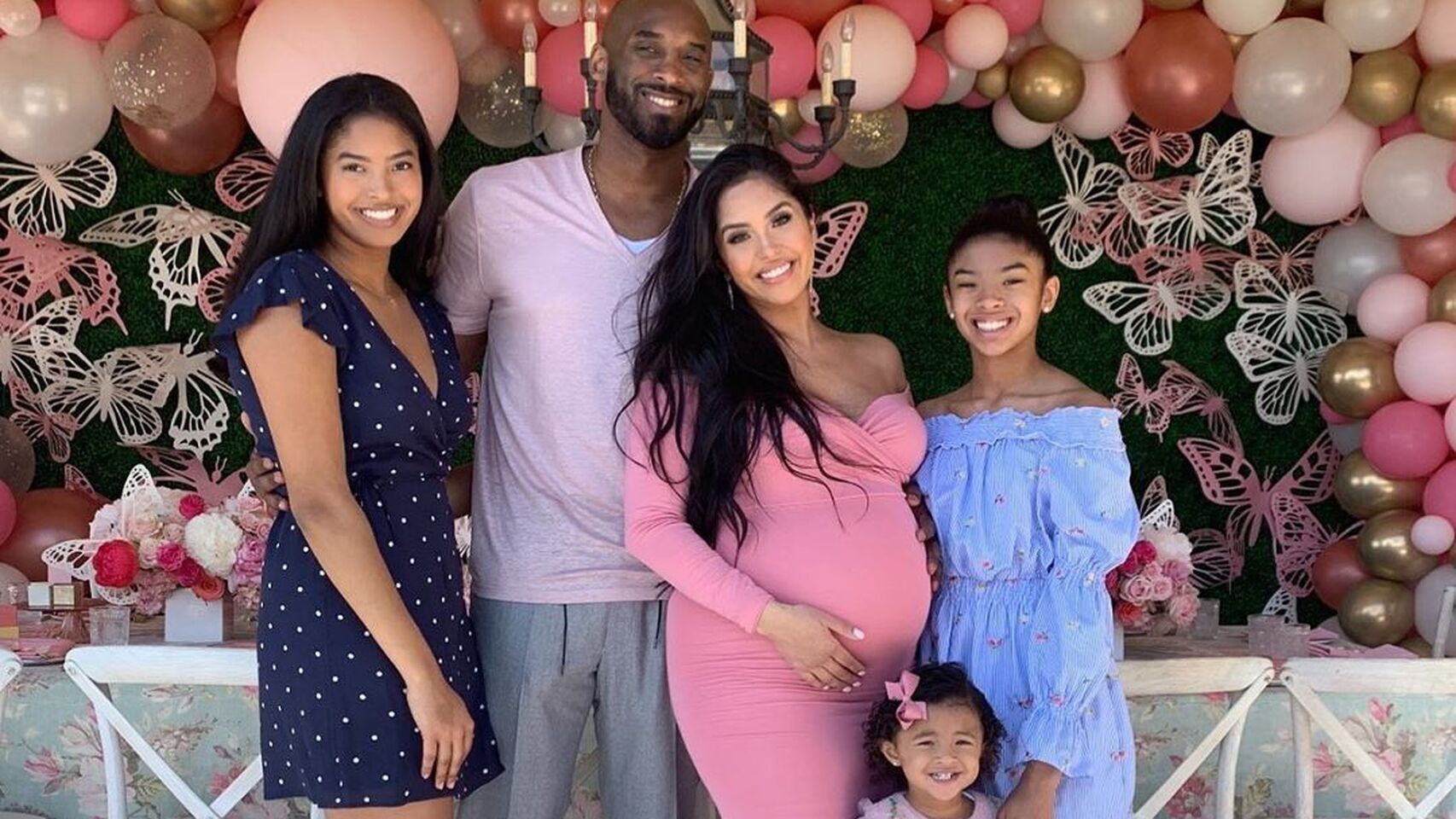 Kobe Bryant con su mujer, Vanessa, y sus tres hijas menores.