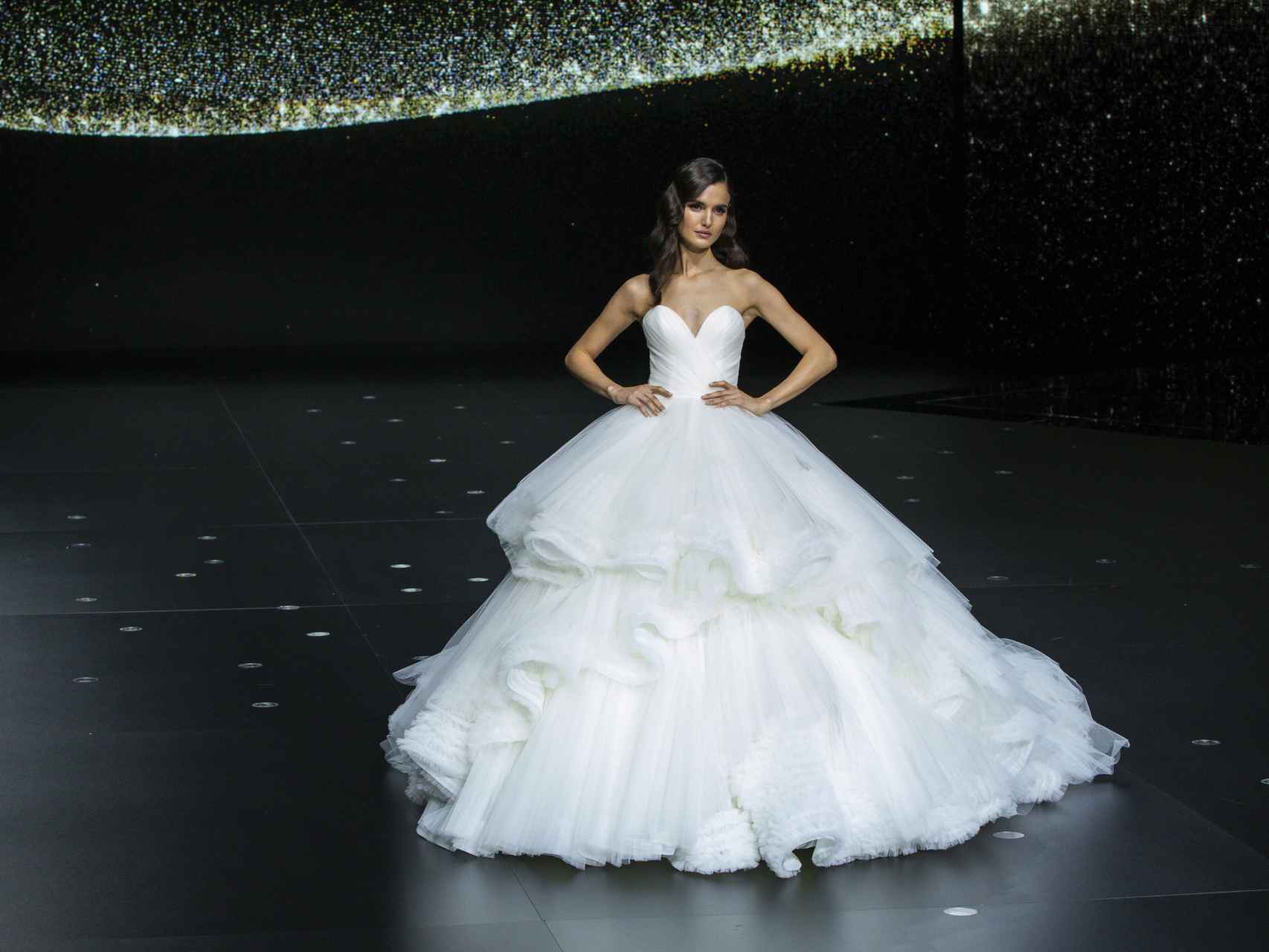La modelo Blanca Padilla en el desfile de Pronovias de la Bridal Fashion Week.