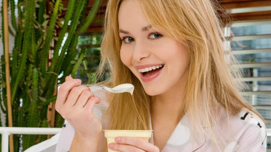 Yogur y salud de la mujer.