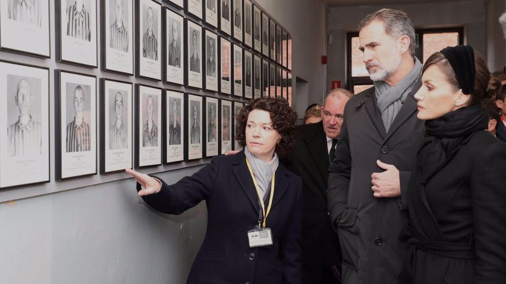 Los reyes en el campo de concentración y exterminio nazi de Auschwitz.