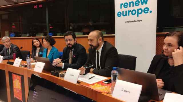 El eurodiputado de Cs Jordi Cañas durante el coloquio celebrado en el Parlamento Europeo.