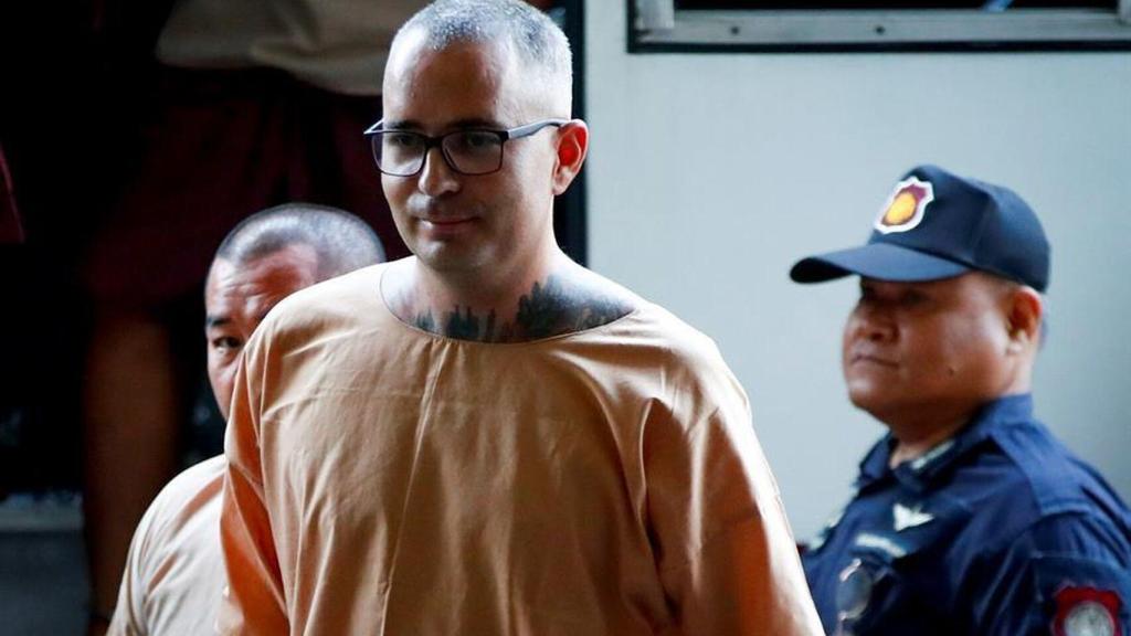 Artur Segarra a su llegada al Tribunal Supremo de Tailandia.