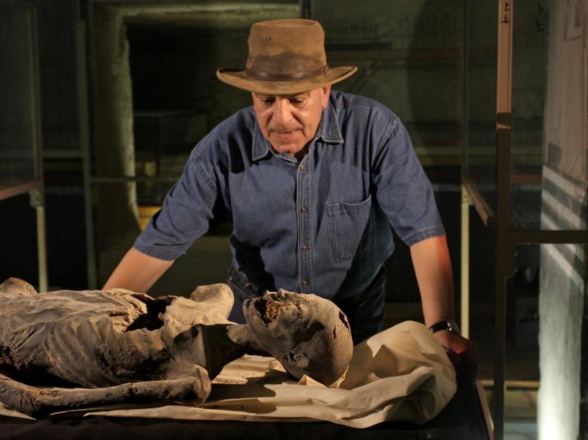 Zahi Hawass: "En 2020 Voy A Descubrir La Tumba De Nefertiti"