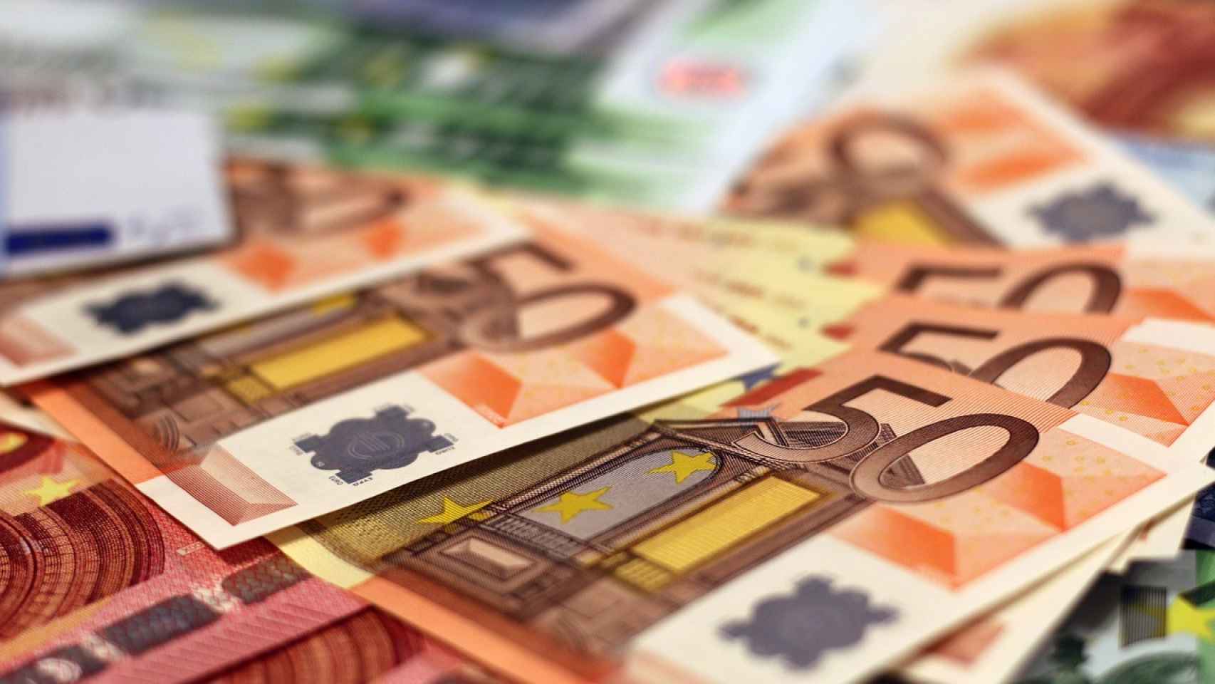 Billetes de euros de distinta denominación.