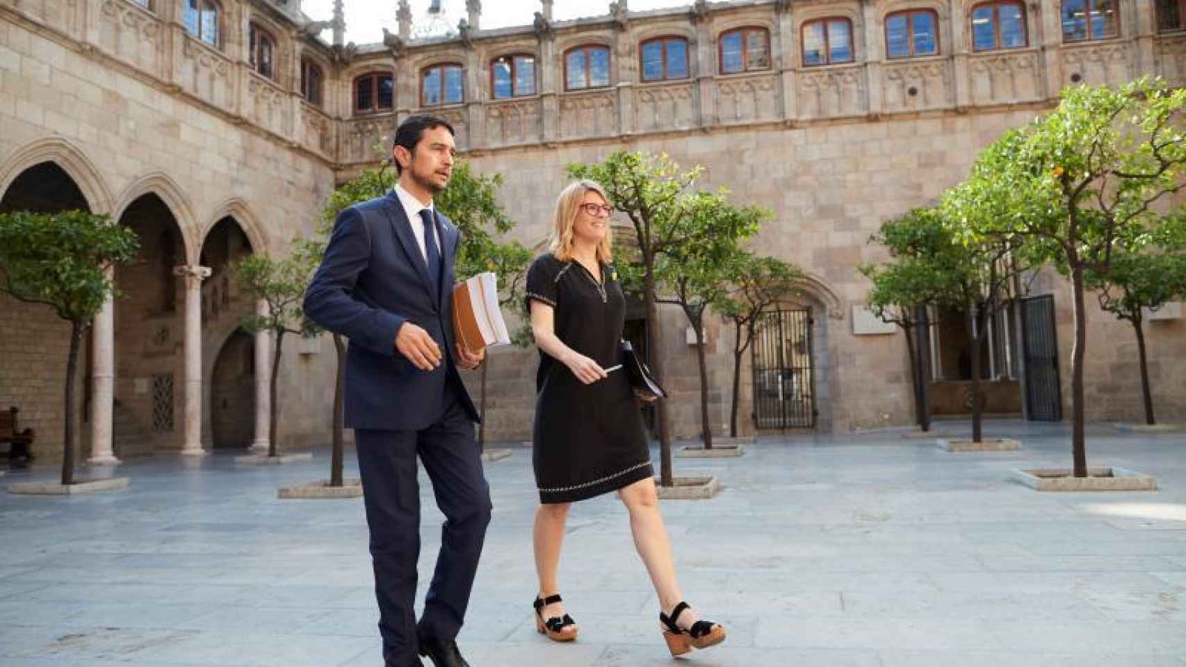 El consejero de Territorio y Sostenibilidad, Damià Calvet, y la concejal en el Ayuntamiento de Barcelona, Elsa Artadi.