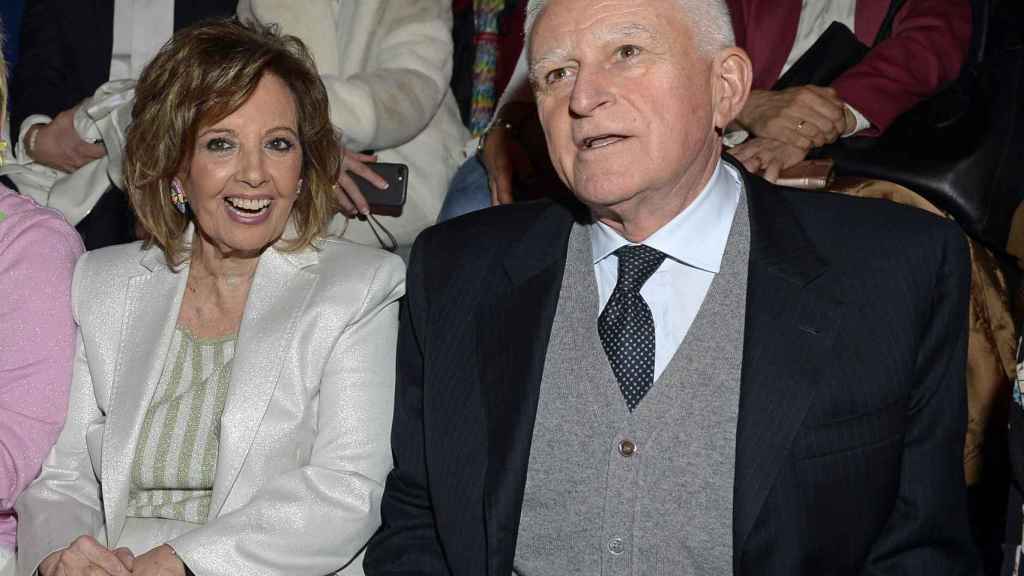 María Teresa Campos  junto a Paolo Vasile en su reencuentro en Cibeles.