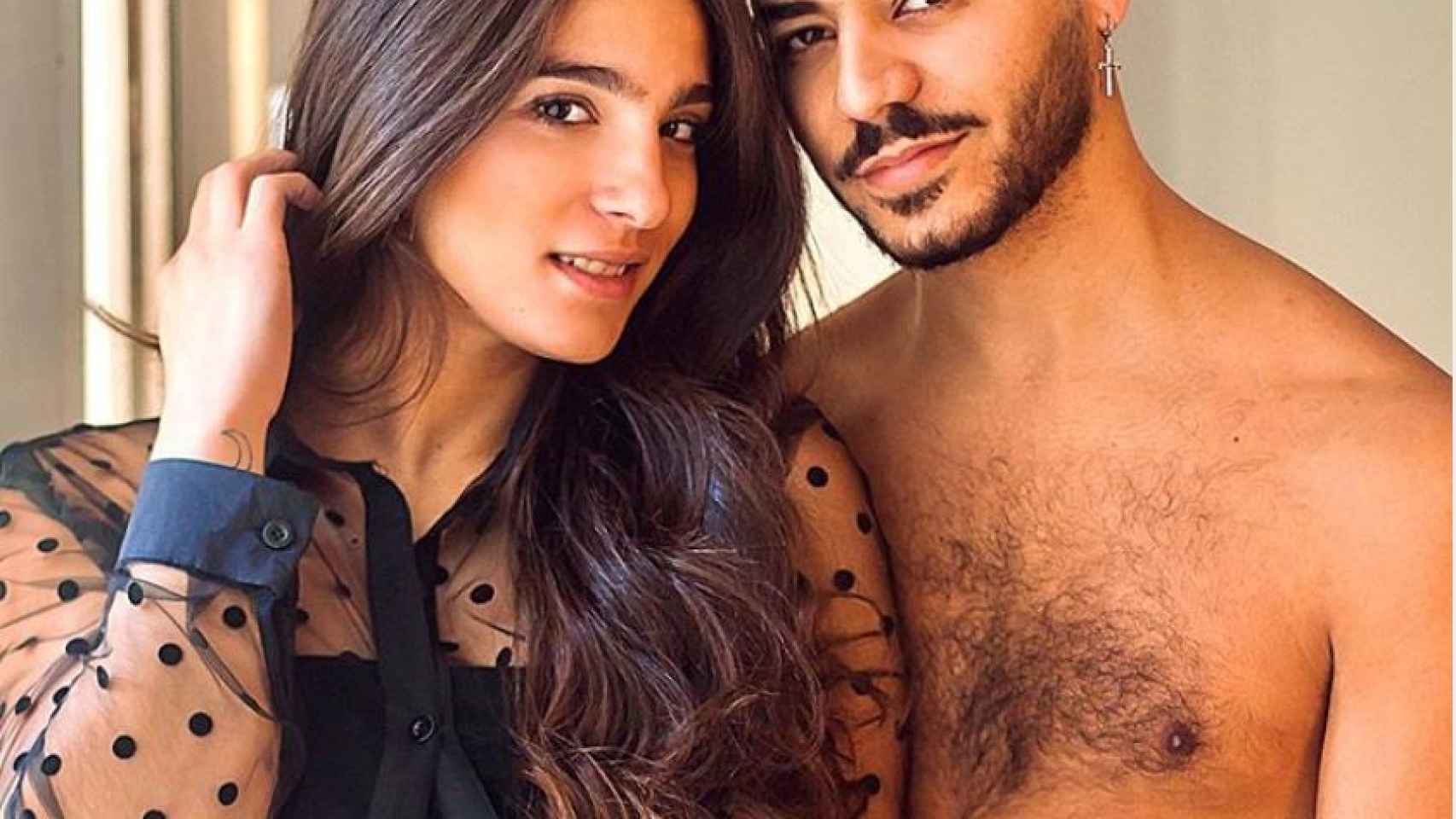 Alma Cortés junto a su novio, Juan José, en una fotografía de su Instagram.
