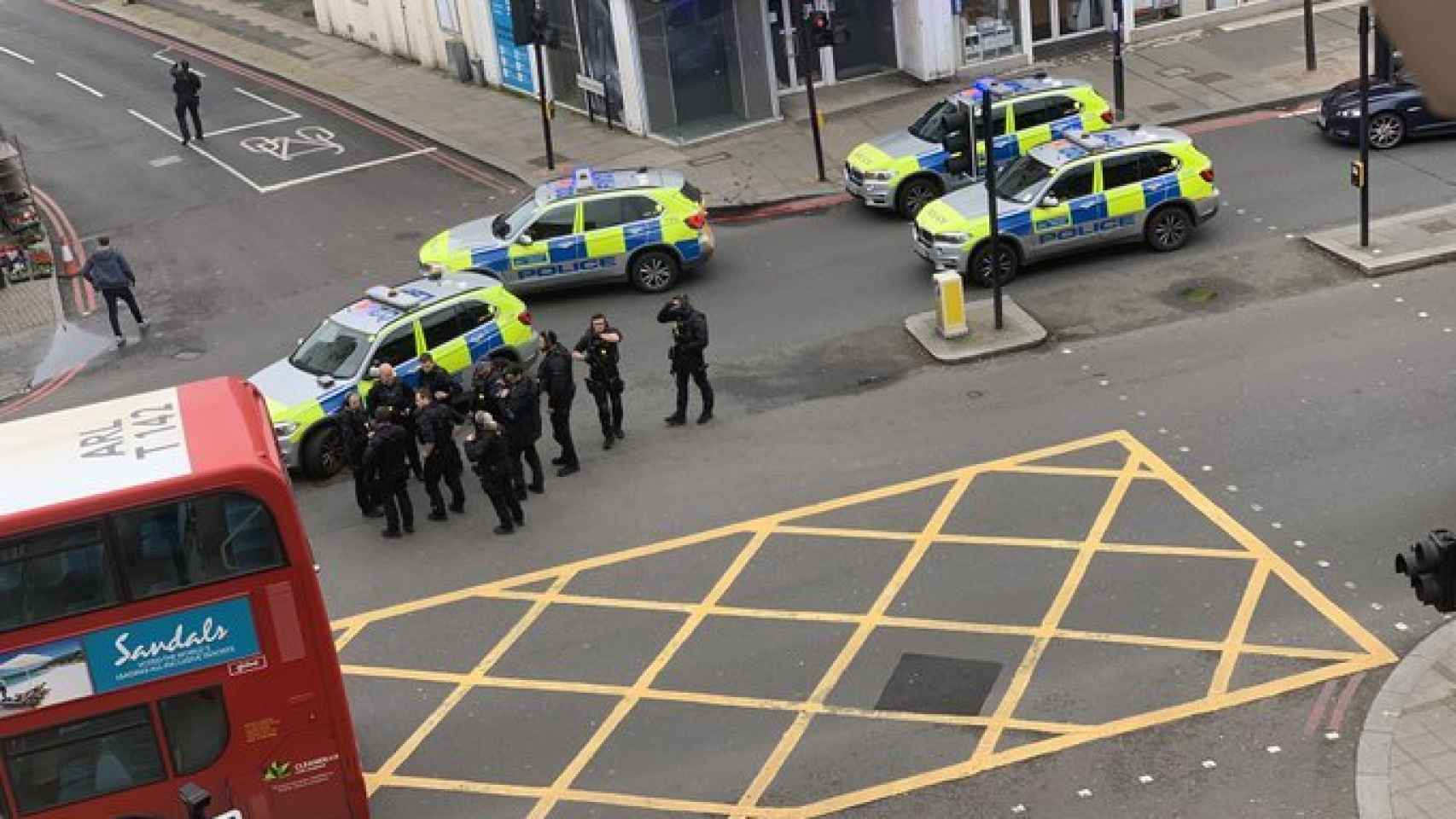 La policía abate a un terrorista en Streatham, un barrio al sur de Londres.