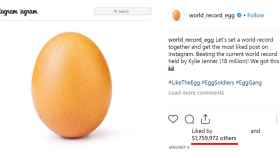 Imagen de la cuenta en Instagram del world_record_egg ('Huevo de Instagram').