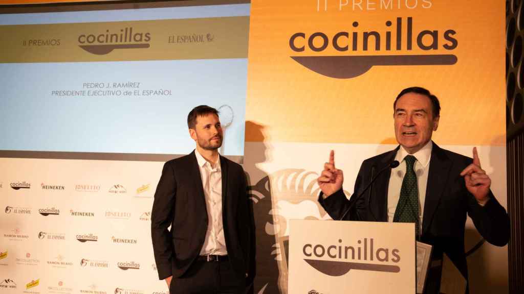 Pedro J Ramírez clausurando los II Premios Cocinillas