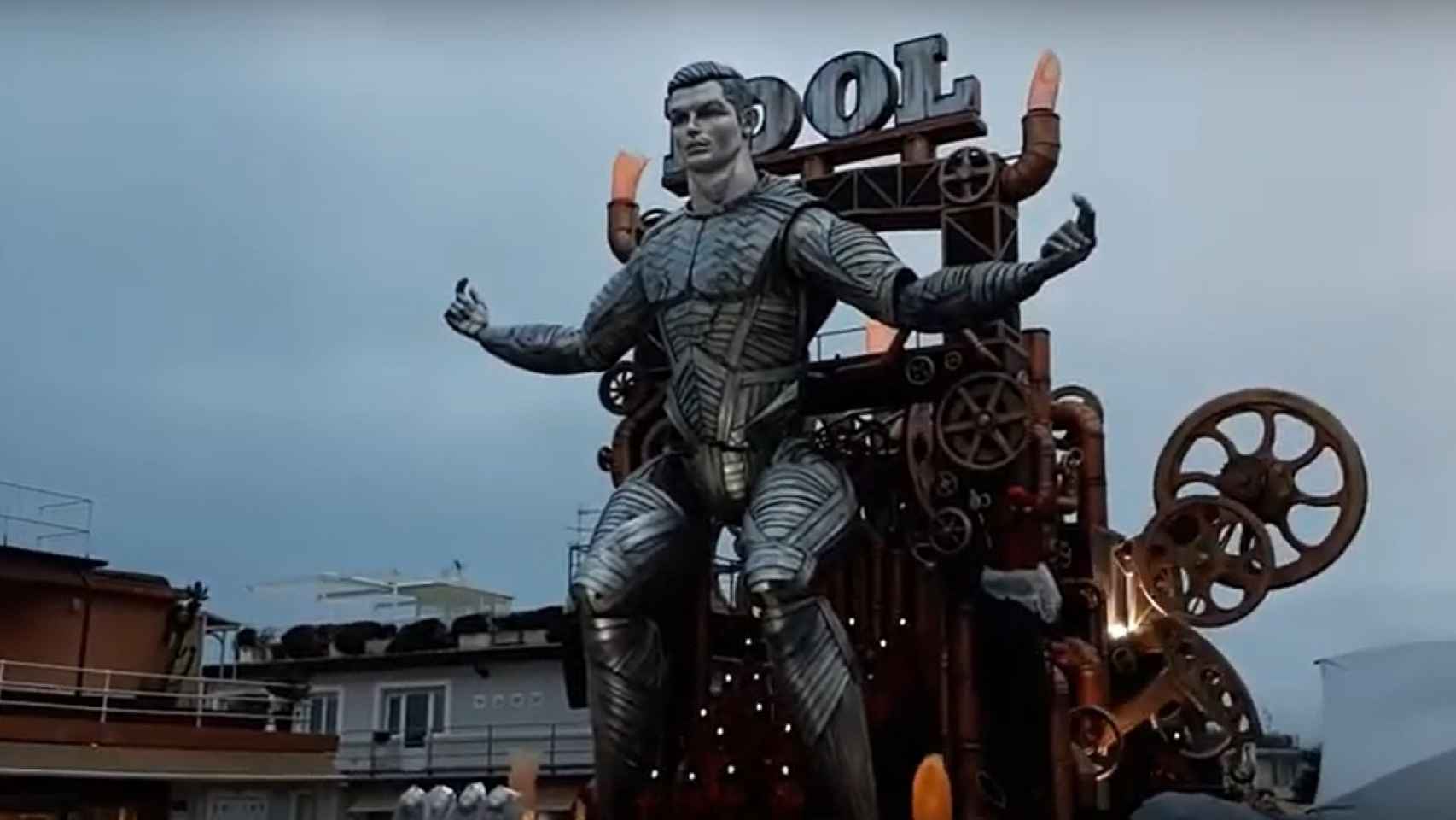 Un Cristiano Ronaldo de 20 metros para dar la bienvenida al Carnaval de Italia