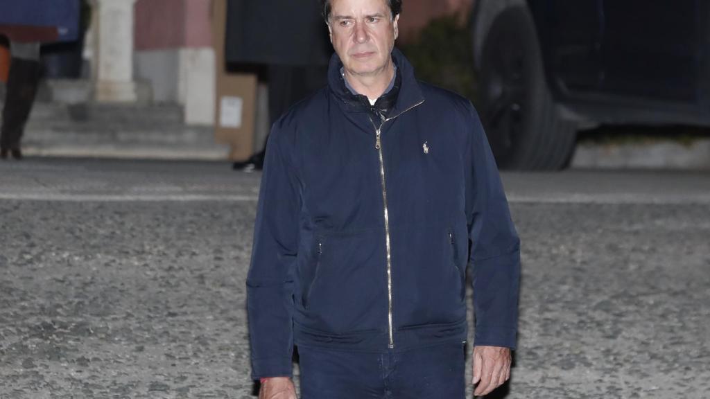 El aristócrata acudiendo al entierro de la Infanta Pilar.