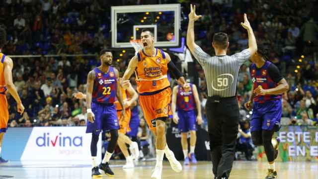 Abalde celebra una canasta en el partido de la Copa del Rey entre Barcelona y Valencia Basket