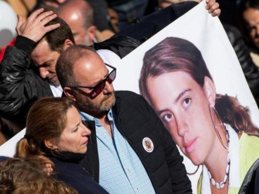 Eva Casanueva y Antonio del Castillo, padres de la menor asesinada, durante una manifestación en junio de 2019 para que se reabriera el caso.