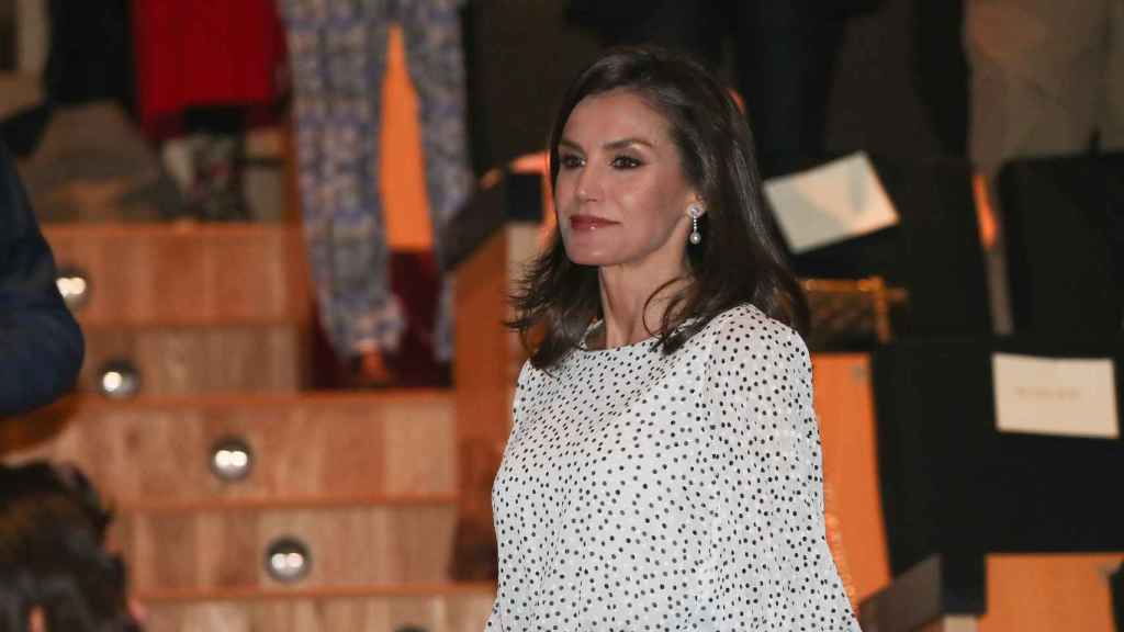 La Reina ha rendido homenaje a Andalucía con su 'outfit' de estreno.