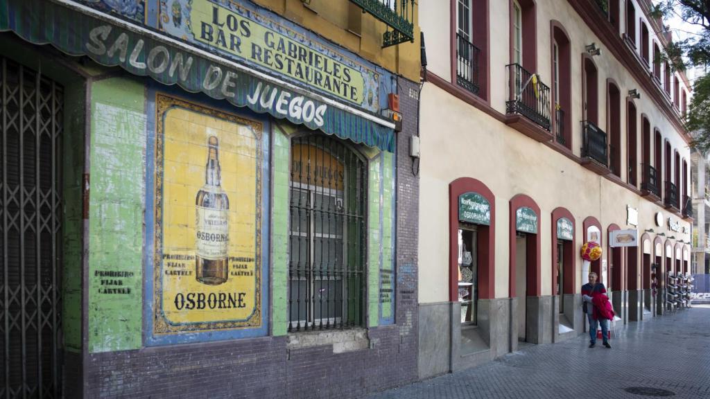 Antigua localización del pub Arny en Sevilla, hoy reconvertida en una tienda de regalos.