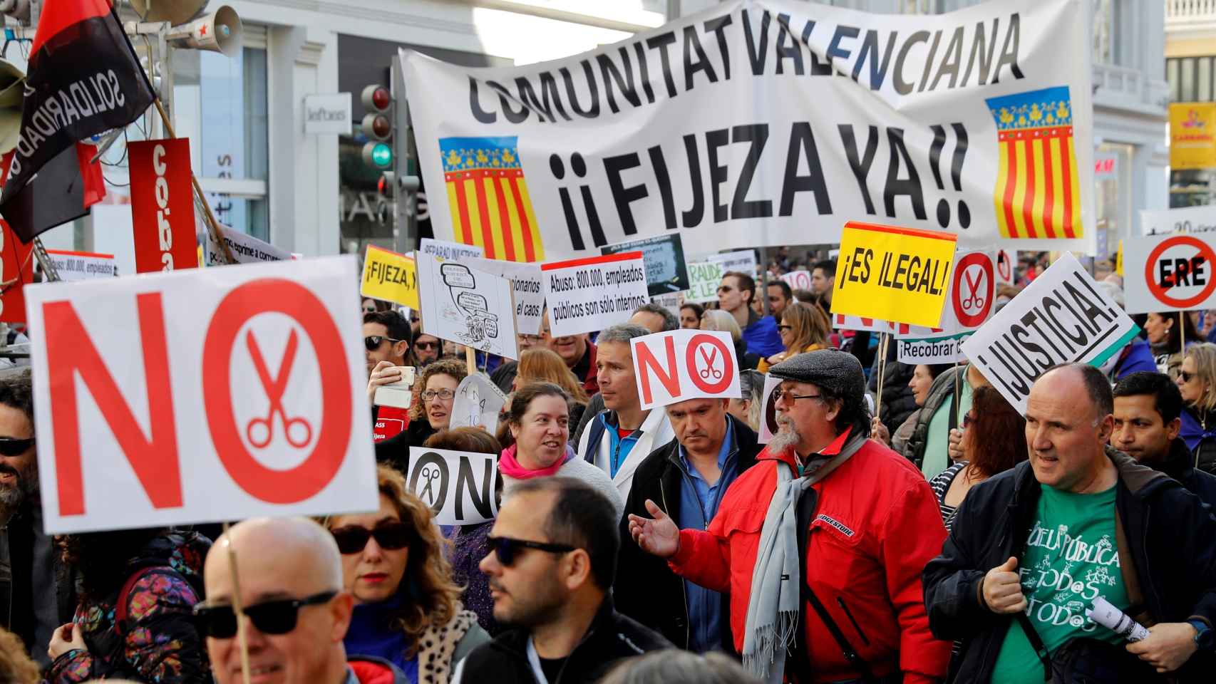 Manifestación de miles de interinos en Madrid.