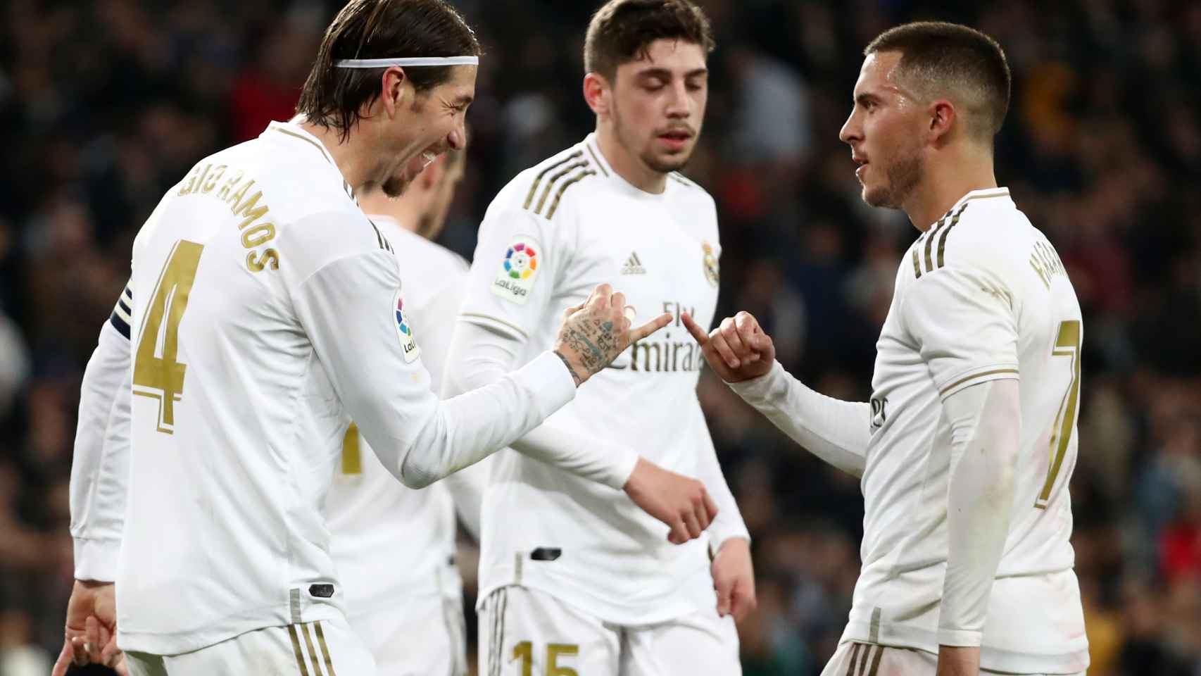 El gesto de complicidad entre Sergio Ramos y Eden Hazard durante la celebración del gol del español