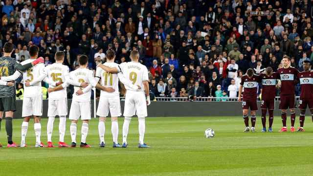 Minuto de silencio en el Santiago Bernabéu en honor a David Gistau