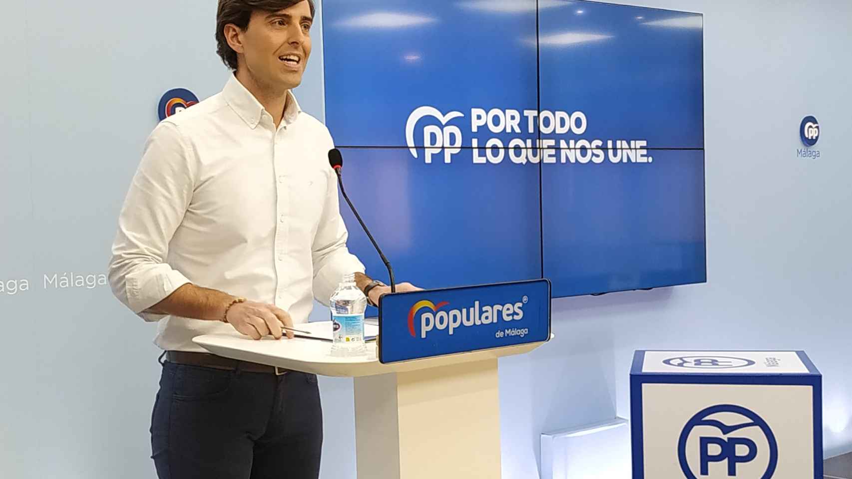 El vicesecretario de Comunicación del PP, Pablo Montesinos, en rueda de prensa en Málaga.