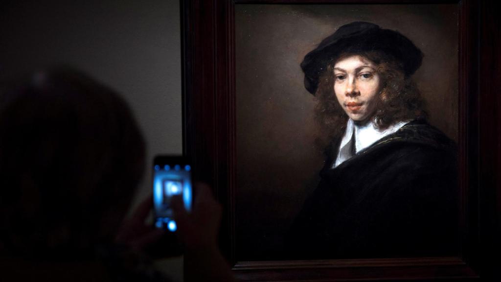 'Joven con gorra negra'', de Rembrandt, en el Thyssen.
