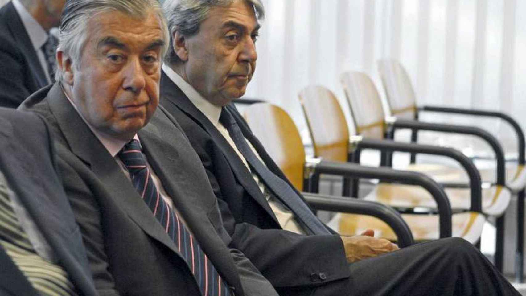 Los empresarios Alberto Alcocer y Alberto Cortina, en la Audiencia Provincial de Madrid, en septiembre de 2009.