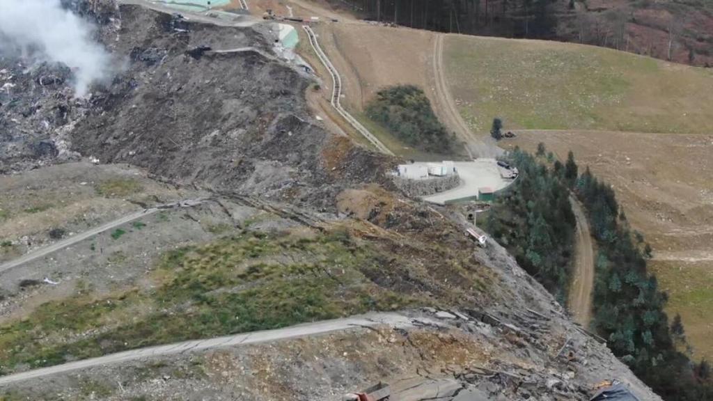 Imagen aérea del vertedero de Zaldibar.
