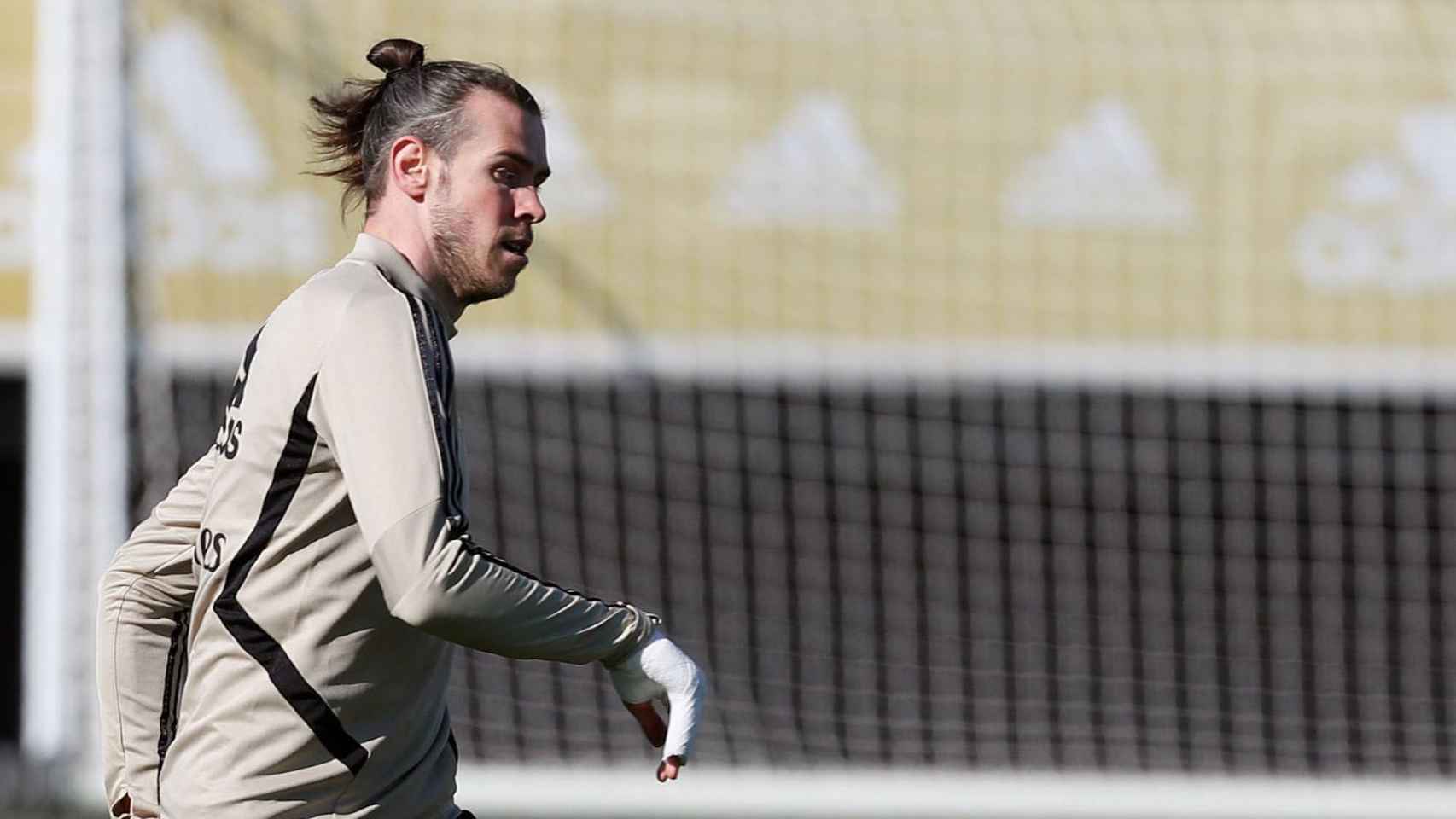 Gareth Bale, durante un entrenamiento del Real Madrid en Valdebebas