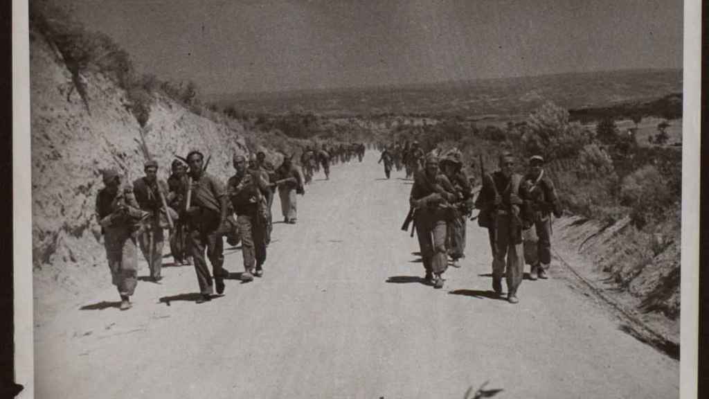 Tropas republicanas durante la ofensiva del Ebro en julio o agosto de 1938.