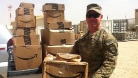 Amazon apuesta por contratar a ex militares para mejorar la eficiencia en su logística.