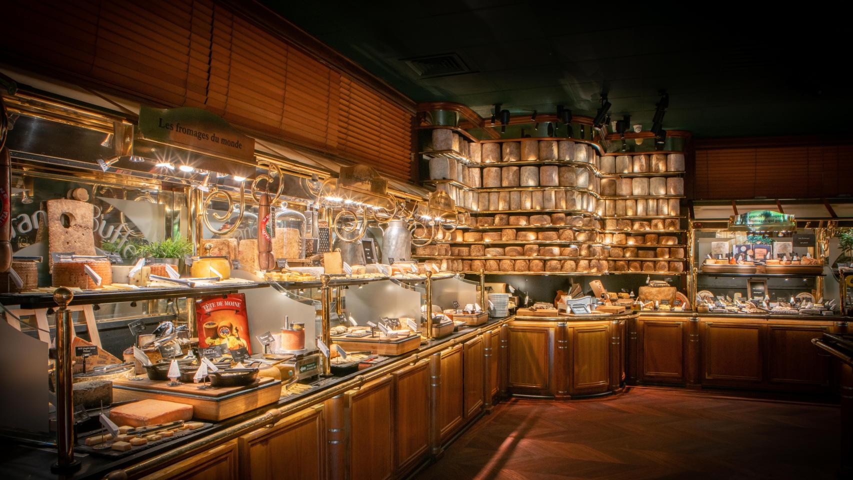 Así es Les Grands Buffets, el restaurante con la oferta de quesos más  grande del mundo