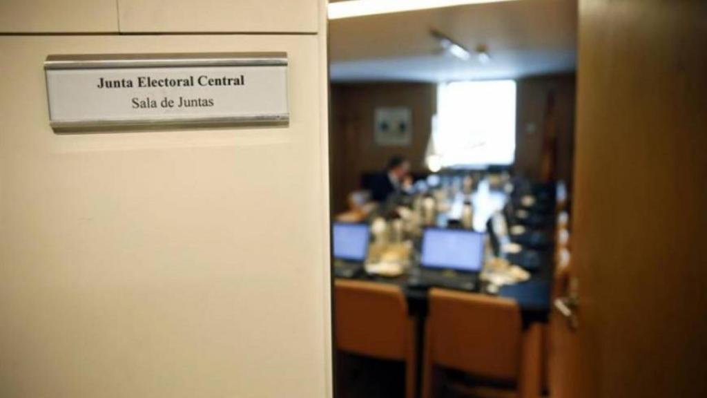 Reunión de la Junta Electoral Central, en su sede del Congreso de los Diputados.