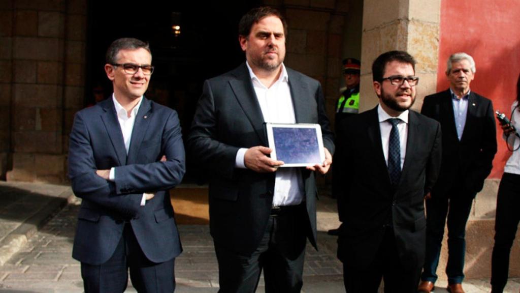 Jové, a la izquierda, junto a Junqueras y Aragonès en 2017.