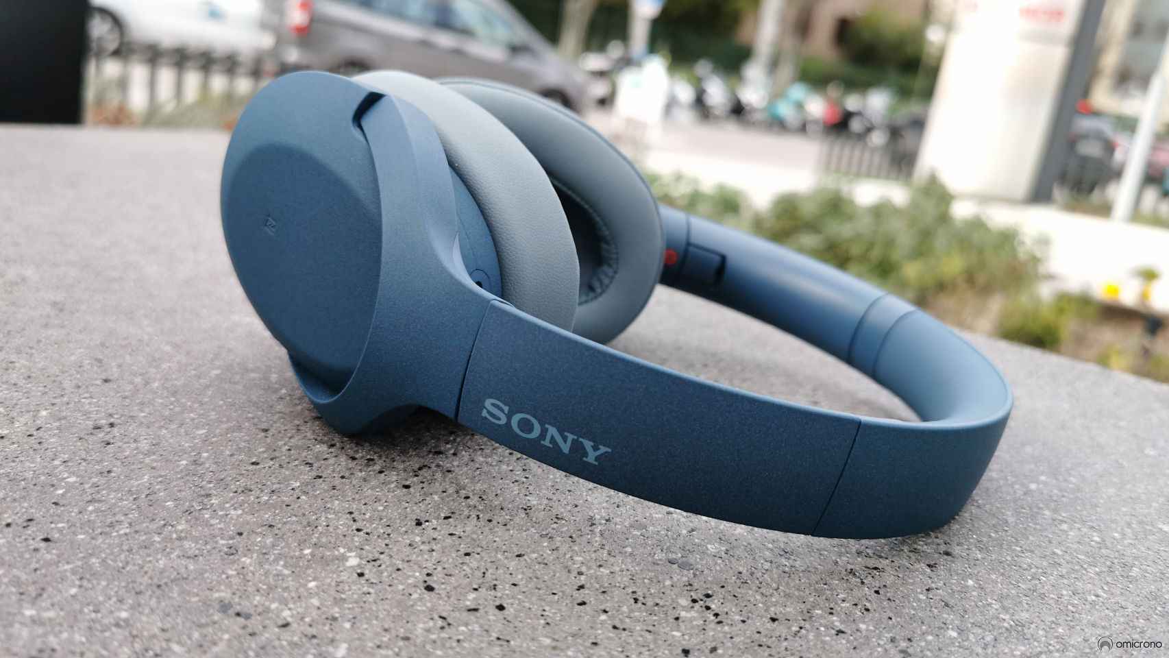 Auriculares Sony WH-H910N.