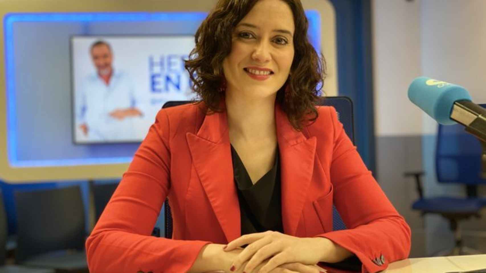 La presidenta de la Comunidad de Madrid, Isabel Díaz Ayuso, en los estudios de Cope.