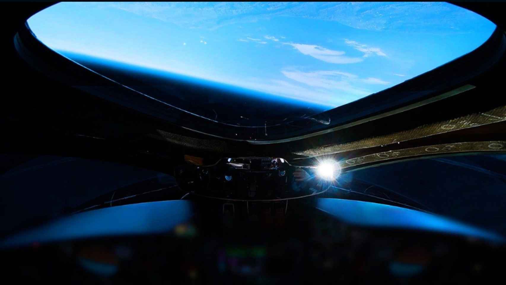 La Tierra vista desde la nave de Virgin