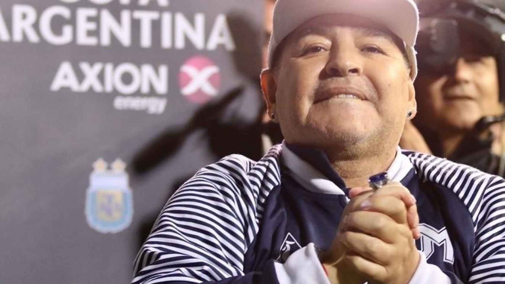 Diego Armando Maradona, con Gimnasia y Esgrima